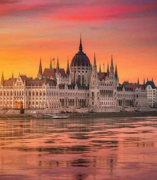 Parisian Soul In The Heart Of Budapest Extérieur photo