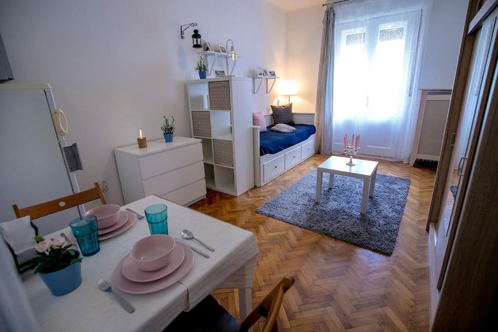 Parisian Soul In The Heart Of Budapest Extérieur photo