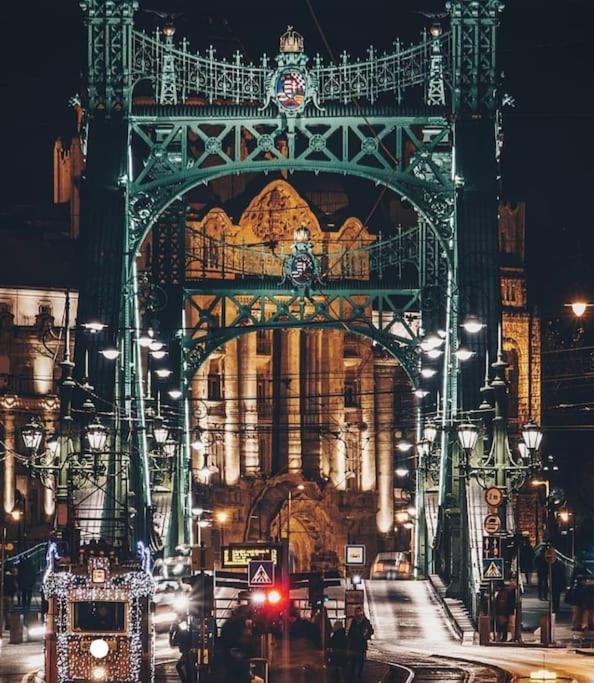 Parisian Soul In The Heart Of Budapest Extérieur photo